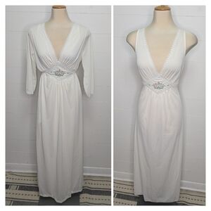 Vintage Boudoir White Embroidered Peignoir Set Size M